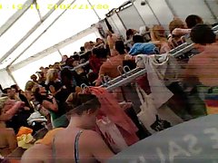 Fotos xxx porno voyeur festival público ducha