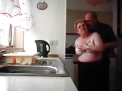 la chicas calientes videos porno abuela y el abuelo follando en la cocina