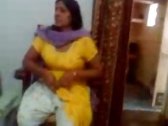 Videos xxx lo mas caliente video sexo hindú de una tía india mostrando sus grandes tetas