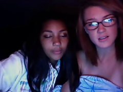 blanca videos d porno y negro chica Mostrar lo que tienen