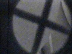 Fotos porno maduras cámara oculta yana masturbarse en un baño de un chorro de agua sobre clitor 020109 (3m36s)