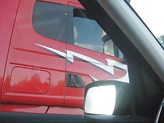Ber videos porno artie obtiene un pulgar hacia arriba intermitente coño al camionero