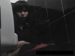 Cámara peliculas de chicas calientes oculta bella chica vietnam en inodoro