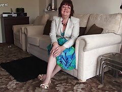 madre hot chicas videos amateur Chubby jugando su vagina vieja