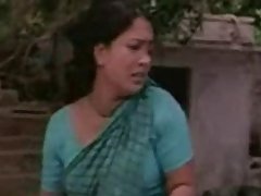 Porno chicas devika en india