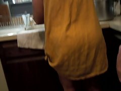 Porno xxx upskirted mi madre antes de la cena - primer día del verano 2012