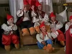 Las mas putas videos schneewittchen und die sieben zwerge