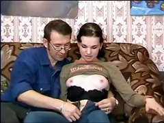 Algunos xxx que videos días después de sus 18 años con su fea papá NO