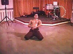 Videos de porno y sexo amateurs reales con strippers masculinos