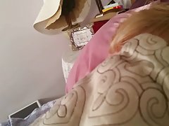 Actrices porno mi esposa muy cansada deja su coño peludo expuesto
