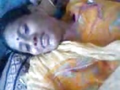 Desnudos de mujeres desi bhabhi en sari con la amante