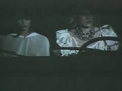 Los videos con sexo chicos miran las niñas en coche y masturbarse
