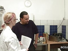 Alemana chicas videos teen sdeuce a follar por el viejo hombre en el trabajo