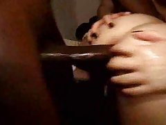 Bragas manchadas trío interracial y su primer bbc