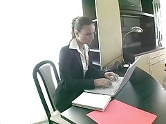 Www cangrejas secretario obtiene su coño golpeó