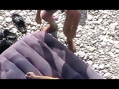 Ficker cerditas am Strand mit Spanner