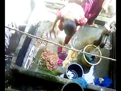 Mirar videos porno gratis 2 sexy mujeres bañandose juntos