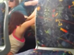 calientes vides xx lesbianas comiendo coño en el autobús público en melbourne