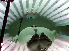 Ver videos porno xxxx hidden cam - coño peludo en solarium