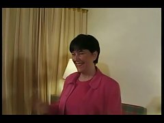 Marido peliculas x gratis Sorpresas Hairy Brit esposa con 3 Cocks