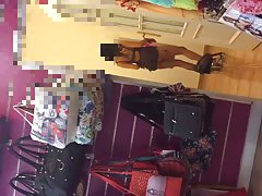 Probandose videos xxxx porno ropa interior con la puerta abierta