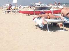 Mujeres calientes fantástico ronda culo de chica en la playa