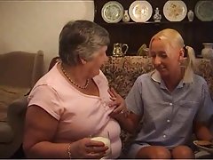 la videos muy zorras xxx abuela y una adolescente rubia dulce mutuamente bajar