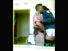 Porno solo por el culo policias follan de parados en la comisaria