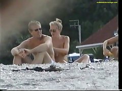 Nuy zirras amar a la playa en el verano