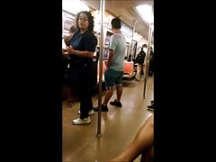 Streaker porno por el chiquito de metro de Nueva York