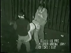 Putas españolas gratis video de seguridad del trío por detrás del club en reino unido