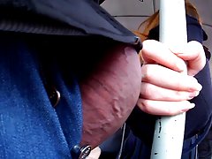 toque videos x en un tranvía