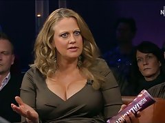 Porno video gratis nilones del barbara schoeneberger mit riesendekollete und