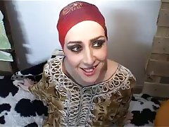 Videos oorno damsterdam Árabes unidos yassmine sadia marocaine