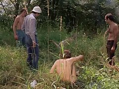 Videos de de putas escupo en tu tumba