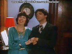 Porno video porno mamando pene clásico con damas retro