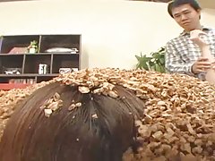 Jardinería chicas guaras Mujeres (1 de 3) (Censurado) = renacimiento =